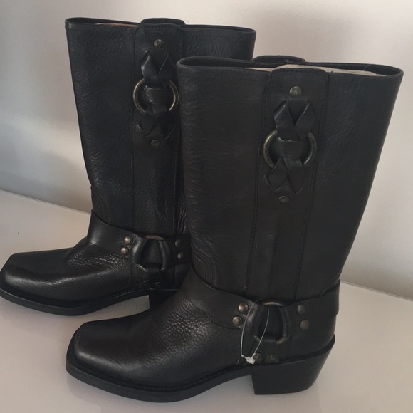 Frye Harness - Picture 4 of 10